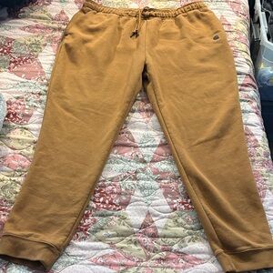 Carhartt Unisex Joggers Size XL. (Lightly worn no flaws!) Brownish/Tan color?